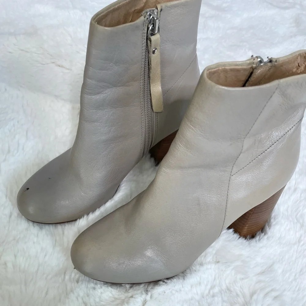 Chinese Laundry tan heel zipper booties size 6.5 - Picture 2 of 4